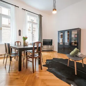 Grand Soho Ii Apartamento Viena